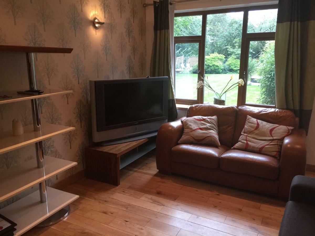 The Old Vicarage Lodge Manchester Dış mekan fotoğraf